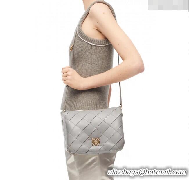 Luxury Cheap Loewe Puffer Goya bag in pleated shiny Nappa lambskin 062466 Pearl Grey 2024