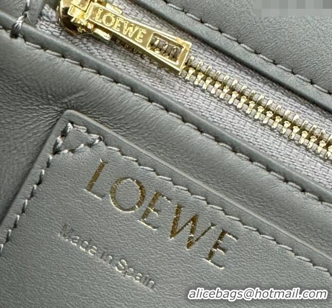 Luxury Cheap Loewe Puffer Goya bag in pleated shiny Nappa lambskin 062466 Pearl Grey 2024