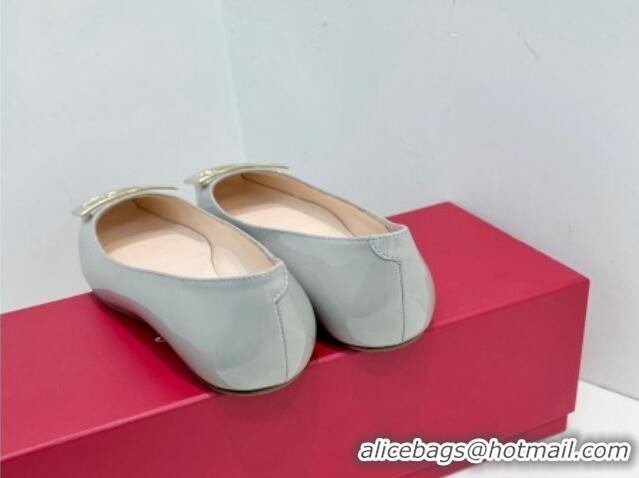 Best Price Roger Vivier Trompette Metal Buckle Ballerinas Flat in Patent Leather Light Grey 611131