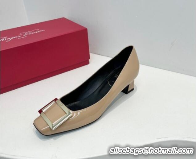 Stylish Roger Vivier Trompette Metal Buckle Pumps 4.5cm in Patent Leather Beige 611142