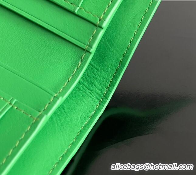 Best Price Bottega Veneta Medium Intrecciato Leather Bi-Fold Zip Wallet 667468 Green 2024