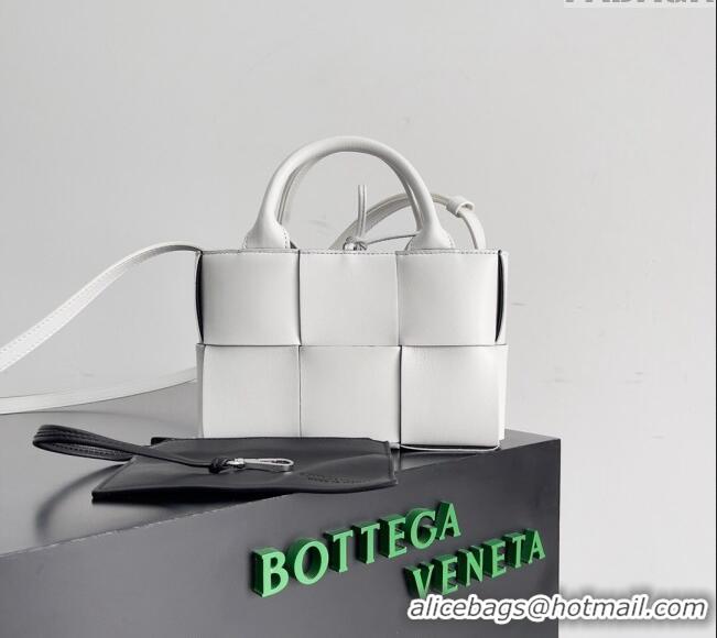 Famous Brand Bottega Veneta Candy Arco Tote Bag 729029 White 2024