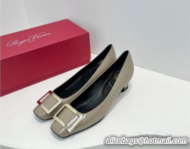 Pretty Style Roger Vivier Trompette Metal Buckle Pumps 4.5cm in Patent Leather Grey 611145