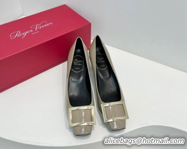 Pretty Style Roger Vivier Trompette Metal Buckle Pumps 4.5cm in Patent Leather Grey 611145