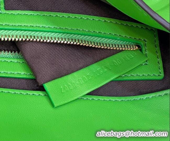 Shop Fendi Baguette Medium Nappa Leather Bag 0135M Green 2024 Top Quality