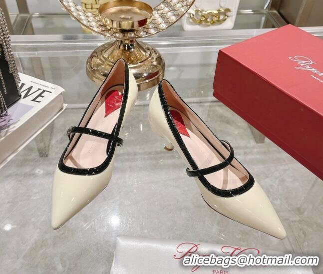 Good Looking Roger Vivier Mary Jane Virgule Pumps 4.5cm in patent leather White/Black 704048