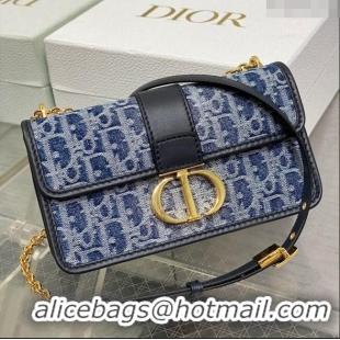 Pretty Style Dior 30 Montaigne East-West Bag with Chain in Blue Denim Dior Oblique Jacquard CD0318 2024