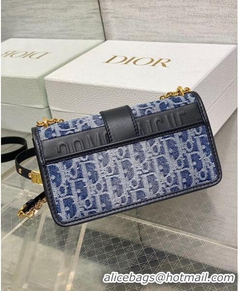 Pretty Style Dior 30 Montaigne East-West Bag with Chain in Blue Denim Dior Oblique Jacquard CD0318 2024