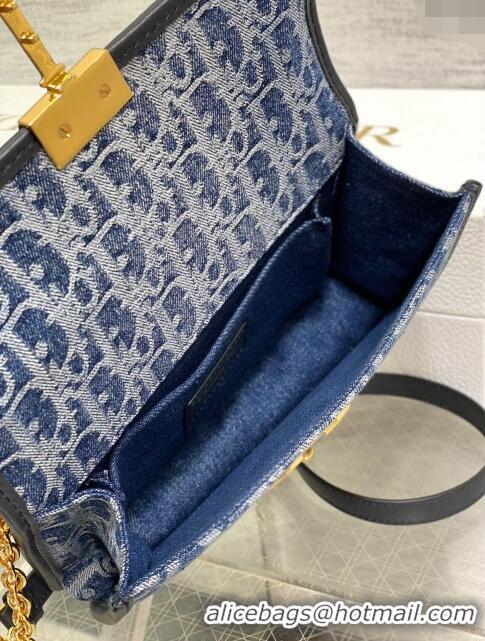 Pretty Style Dior 30 Montaigne East-West Bag with Chain in Blue Denim Dior Oblique Jacquard CD0318 2024