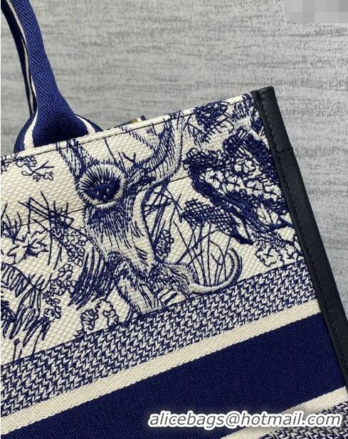 Discount Dior Medium Book Tote bag in Toile de Jouy Reverse Embroidery and Calfskin D0715 White/Navy Blue 2024