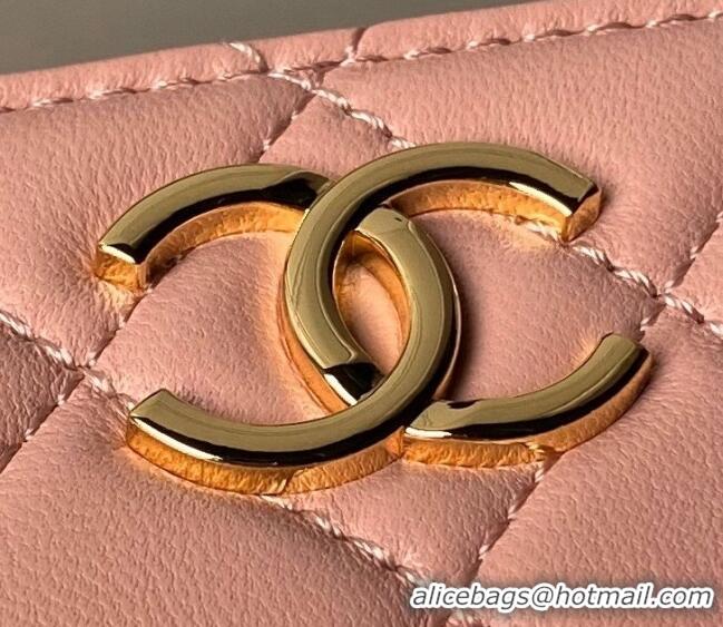 Promotional Chanel Shiny Crumpled Calfskin Clutch with Heart Chain AP3787 Light Pink 2024