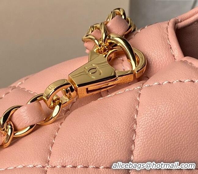 Promotional Chanel Shiny Crumpled Calfskin Clutch with Heart Chain AP3787 Light Pink 2024