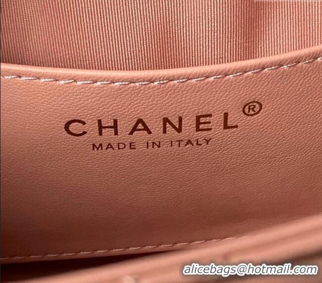 Promotional Chanel Shiny Crumpled Calfskin Clutch with Heart Chain AP3787 Light Pink 2024