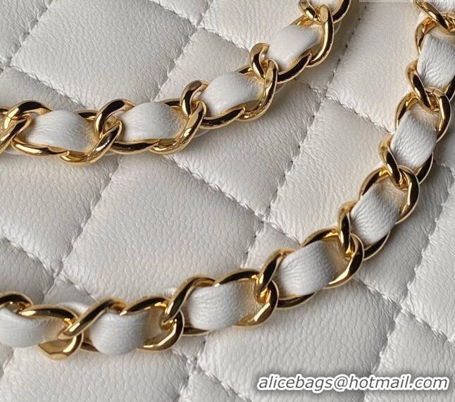 Promotional Chanel Shiny Crumpled Calfskin Hobo Clutch with Heart Chain AP3786 White 2024