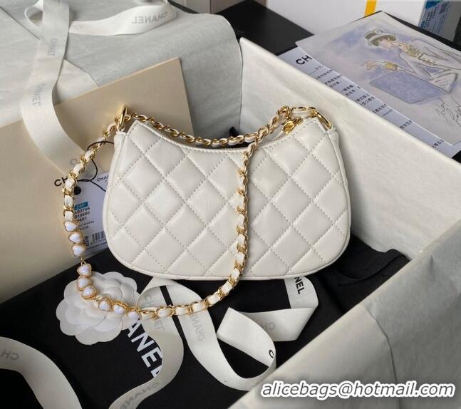 Promotional Chanel Shiny Crumpled Calfskin Hobo Clutch with Heart Chain AP3786 White 2024