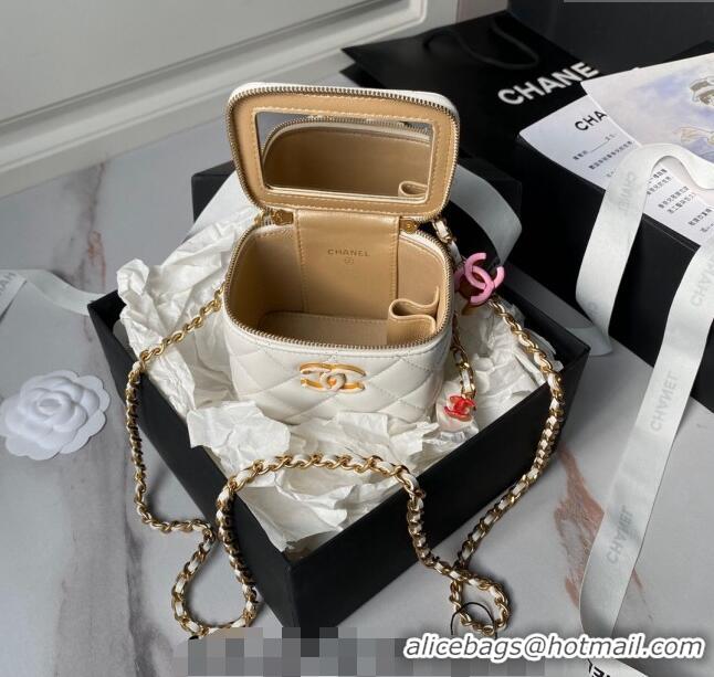 Top Quality Chanel Shiny Lambskin Clutch with CC Charm Chain AP3941 White 2024