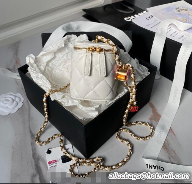 Top Quality Chanel Shiny Lambskin Clutch with CC Charm Chain AP3941 White 2024