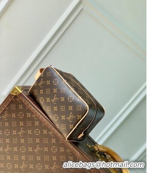 New Design Louis Vuitton Locker Dopp Kit Bag in Monogram Canvas M83112 2024