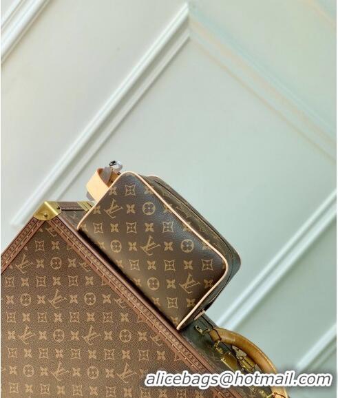 New Design Louis Vuitton Locker Dopp Kit Bag in Monogram Canvas M83112 2024