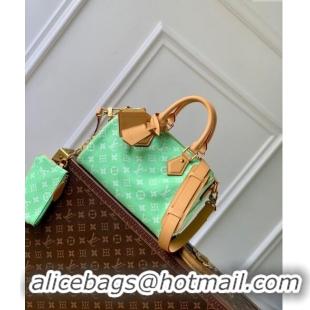 Famous Brand Louis Vuitton Speedy P9 Bandouliere 25 Bag in Soft Calfskin M24423 Light Green 2024 Runway