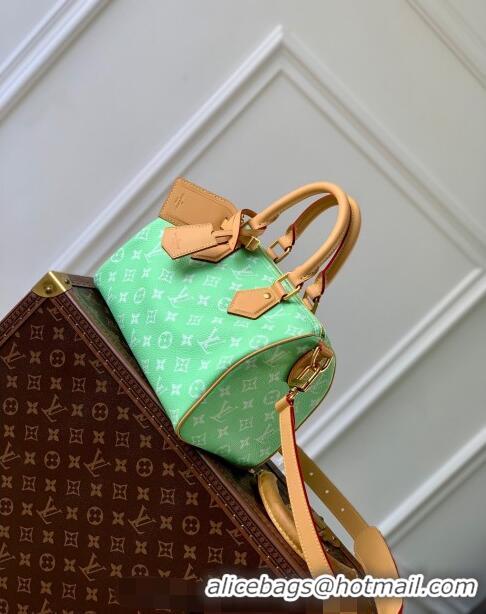 Famous Brand Louis Vuitton Speedy P9 Bandouliere 25 Bag in Soft Calfskin M24423 Light Green 2024 Runway