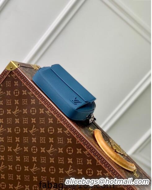 Famous Brand Louis Vuitton Pilot Wearable Wallet in Cowhide Leather M83560 Blue 2024