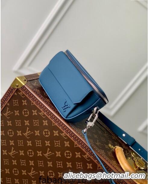 Famous Brand Louis Vuitton Pilot Wearable Wallet in Cowhide Leather M83560 Blue 2024