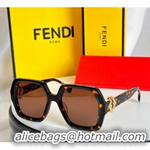 Traditional Specials Fendi Sunglasses FE40139 2024