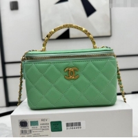 Shop Grade Chanel Lambskin Vanity Case Clutch with Chain A96069 Green 2024