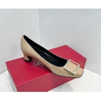 Stylish Roger Vivier Trompette Metal Buckle Pumps 4.5cm in Patent Leather Beige 611142