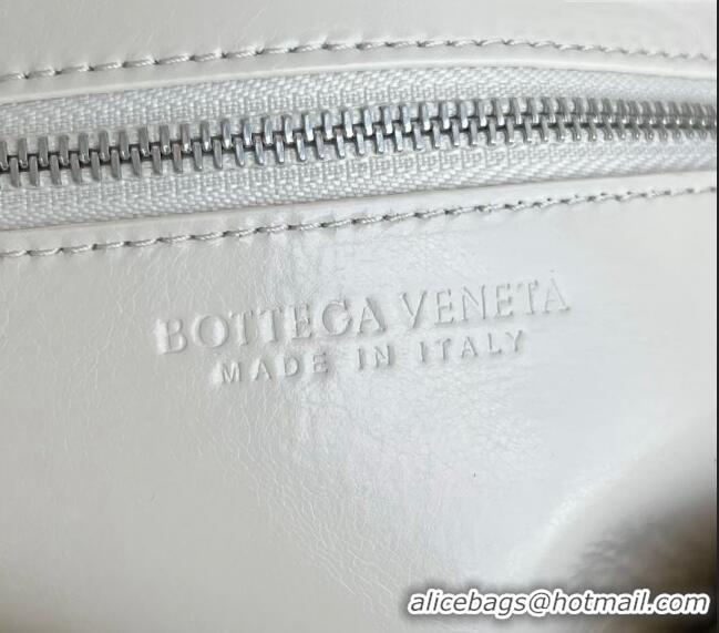 Buy Discount Bottega Veneta Men's Small Rumple Messenger bag in Intrecciato Leather 787113 White 2024