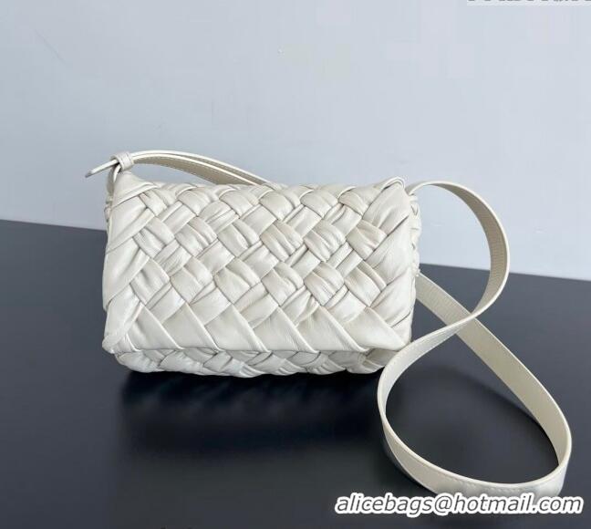 Buy Discount Bottega Veneta Men's Small Rumple Messenger bag in Intrecciato Leather 787113 White 2024