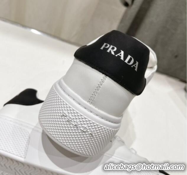 Sumptuous Prada leather sneakers with Logo Print White/Black 719145