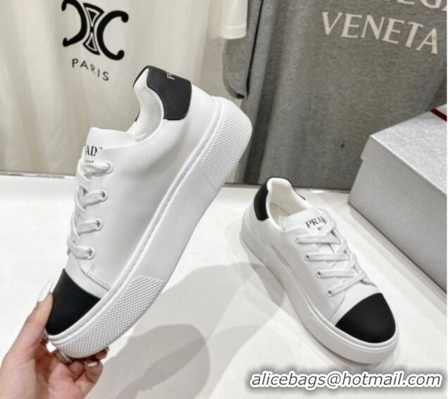 Sumptuous Prada leather sneakers with Logo Print White/Black 719145