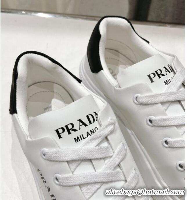 Sumptuous Prada leather sneakers with Logo Print White/Black 719145