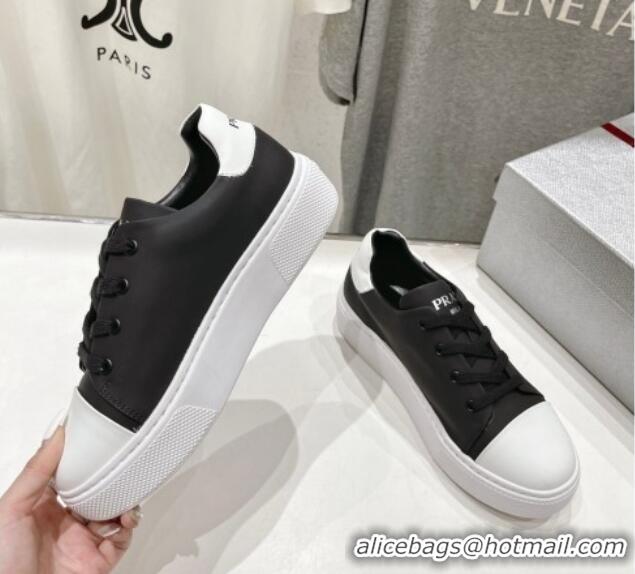 Charming Prada leather sneakers with Logo Print Black/White 719146