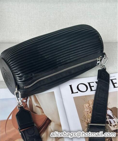 Famous Brand Loewe Large Bracelet Pouch Tubular Bag In Pleated Nappa Leather LW9752 Black 2024