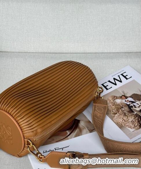 Well Crafted Loewe Large Bracelet Pouch Tubular Bag In Pleated Nappa Leather LW9752 Oak Brown 2024