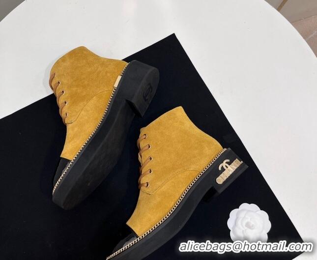 Charming Chanel Suede Lace-up Ankle Boots with Chain and Logo Yellow 722001