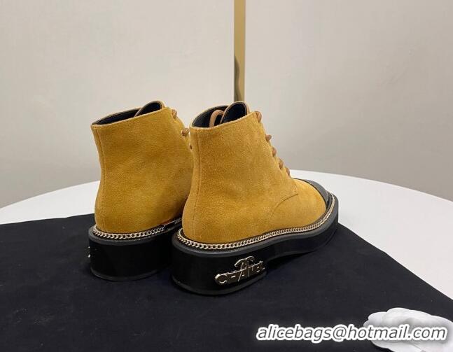 Charming Chanel Suede Lace-up Ankle Boots with Chain and Logo Yellow 722001