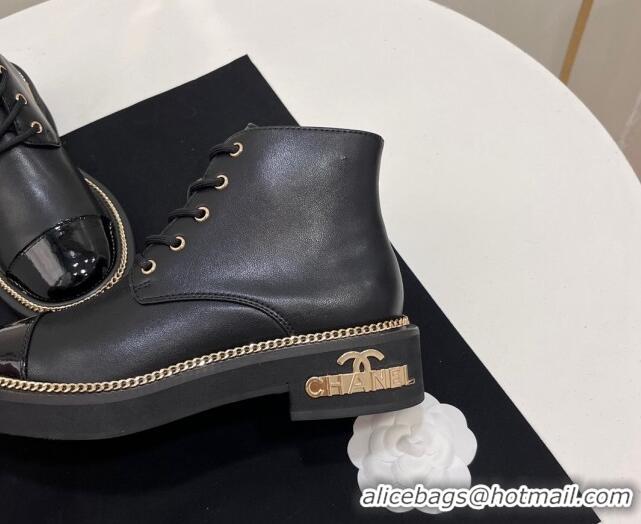 Good Quality Chanel Calfskin Lace-up Ankle Boots with Chain and Logo Black 722003