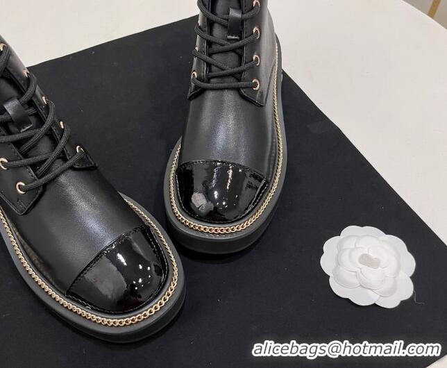 Good Quality Chanel Calfskin Lace-up Ankle Boots with Chain and Logo Black 722003