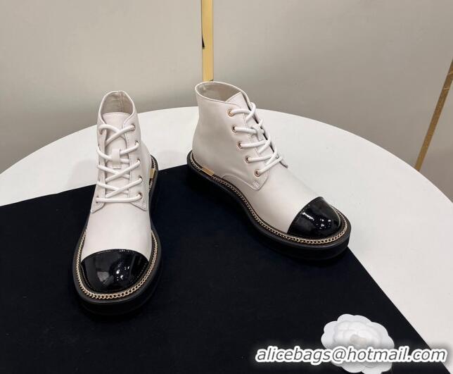 Best Price Chanel Calfskin Lace-up Ankle Boots with Chain and Logo White 722004