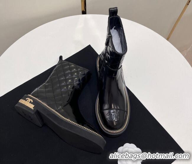 Top Grade Chanel Shiny Quilted Calfskin Ankle Boots with Chain and Logo Black 722005