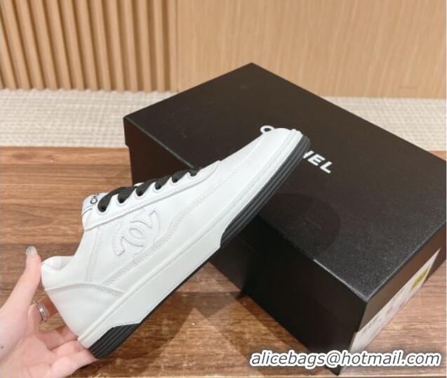 Luxury Chanel White Calfskin Sneakers with Side CC Black 722018