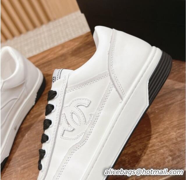 Luxury Chanel White Calfskin Sneakers with Side CC Black 722018