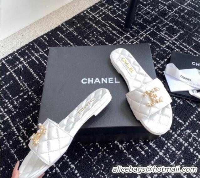 Good Quality Chanel Lambskin Flat Slides Sandal with Chain Pearl CC White 722021