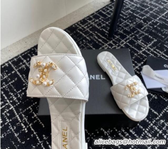 Good Quality Chanel Lambskin Flat Slides Sandal with Chain Pearl CC White 722021