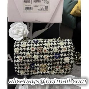 Good Product Chanel Embroidered Tweed Mini Classic Flap Bag with Pearl Bloom A69900 White/Black 2024