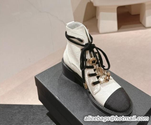 Pretty Style Chanel Patent Crinkled Calfskin Combat lace-up Ankle Boots 5cm White 722056